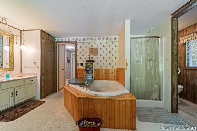 3944 S Brenlor Drive, Hesperia Vlg, MI 49421