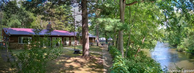 3944 S Brenlor Drive, Hesperia Vlg, MI 49421