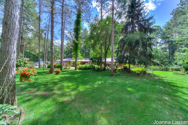 3944 S Brenlor Drive, Hesperia Vlg, MI 49421