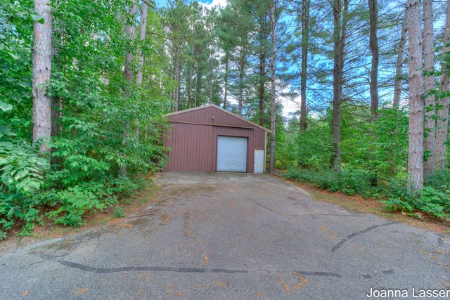 3944 S Brenlor Drive, Hesperia Vlg, MI 49421