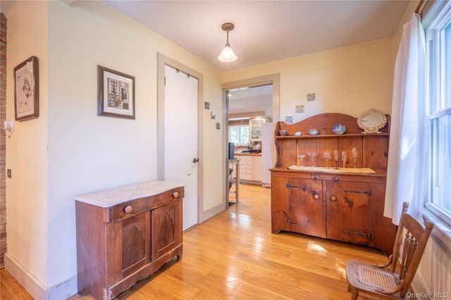 138 Ohioville Road S, New Paltz, NY 12561