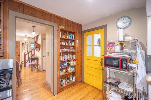 138 Ohioville Road S, New Paltz, NY 12561