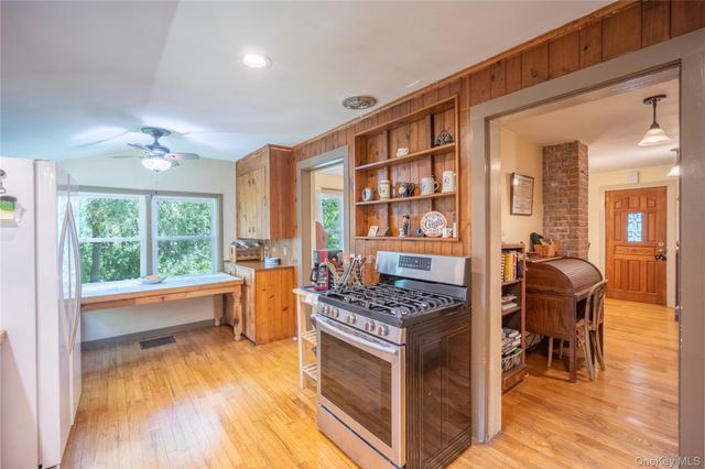 138 Ohioville Road S, New Paltz, NY 12561