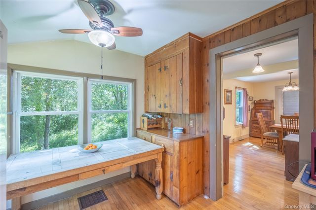 138 Ohioville Road S, New Paltz, NY 12561