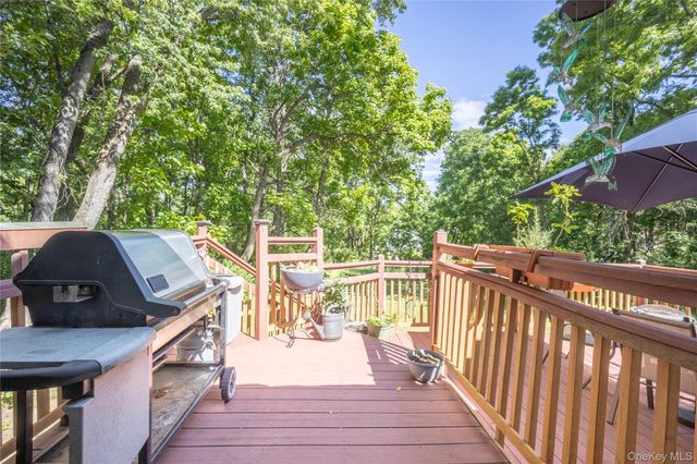 138 Ohioville Road S, New Paltz, NY 12561