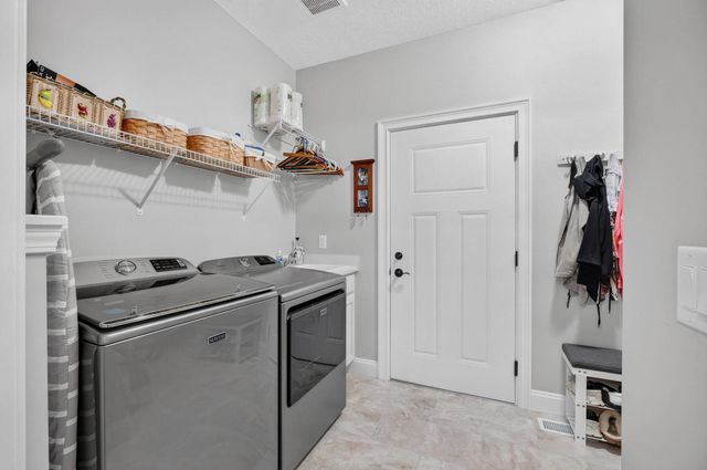 5843 Danielle Drive, Bettendorf, IA 52722
