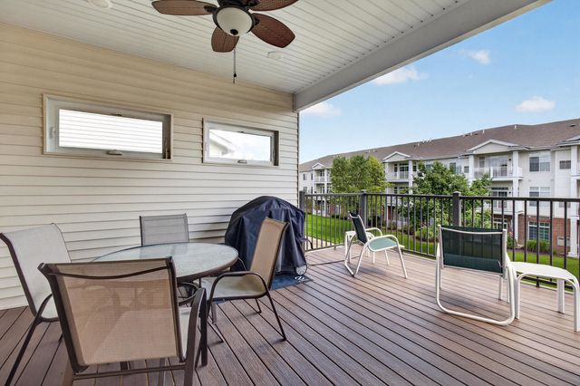 5843 Danielle Drive, Bettendorf, IA 52722