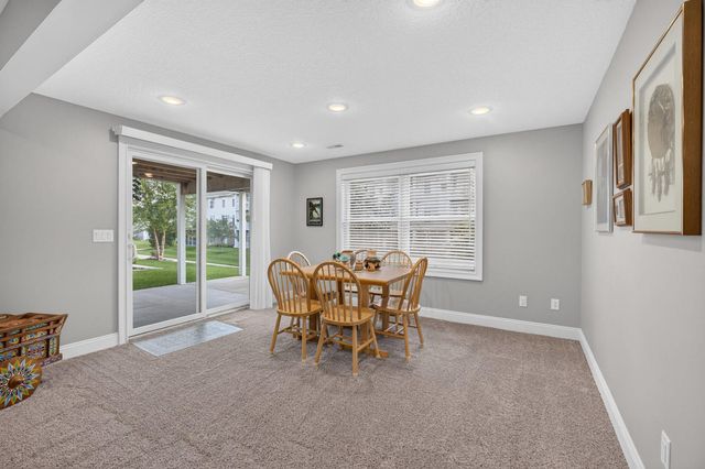 5843 Danielle Drive, Bettendorf, IA 52722