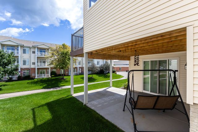 5843 Danielle Drive, Bettendorf, IA 52722