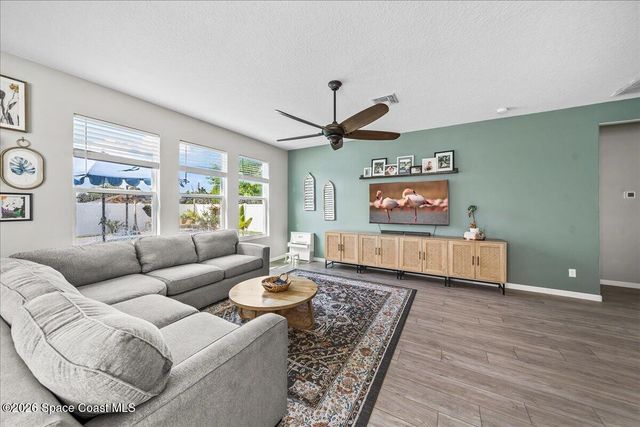 524 Corbin Circle SW, Palm Bay, FL 32908