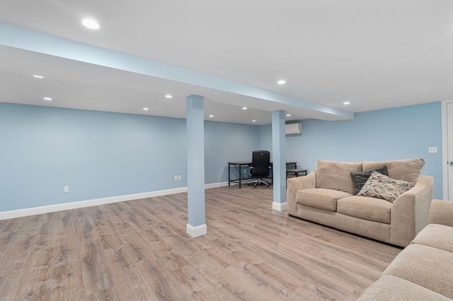 255 251 John Dyer Road, Little Compton, RI 02837