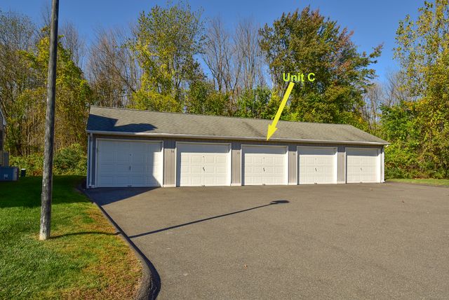 7 Barrington Drive APT C, Wethersfield, CT 06109