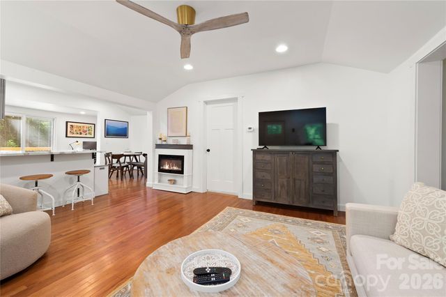 121 Sugar Cove Road, Weaverville, NC 28787