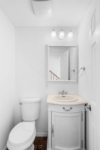 45 Abington Rd 45, Danvers, MA 01923