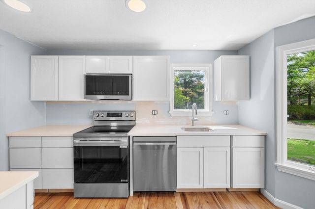 45 Abington Rd 45, Danvers, MA 01923