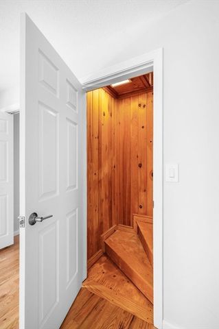 45 Abington Rd 45, Danvers, MA 01923