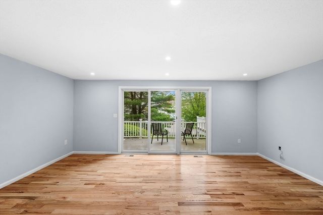45 Abington Rd 45, Danvers, MA 01923