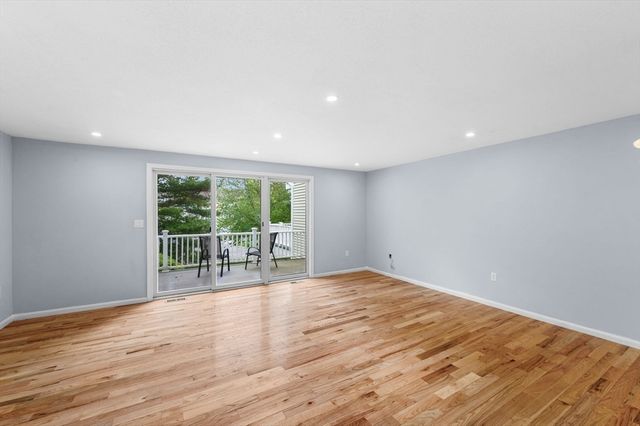 45 Abington Rd 45, Danvers, MA 01923
