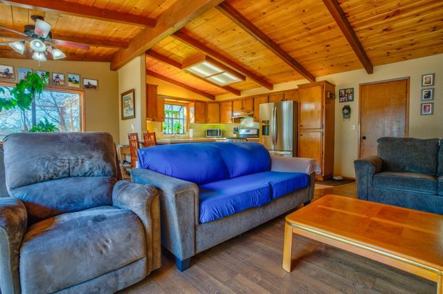 21220 Oakwood Ln, Foresthill, CA 95631