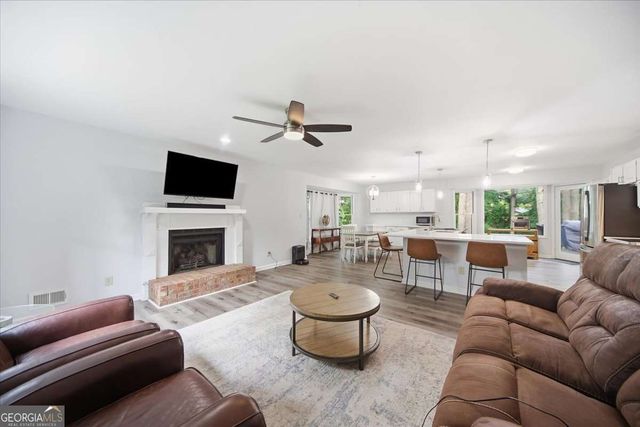 2660 Green Meadow Lane NE, Marietta, GA 30066