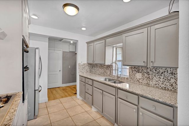 1416 N Cleveland Avenue, Sherman, TX 75090