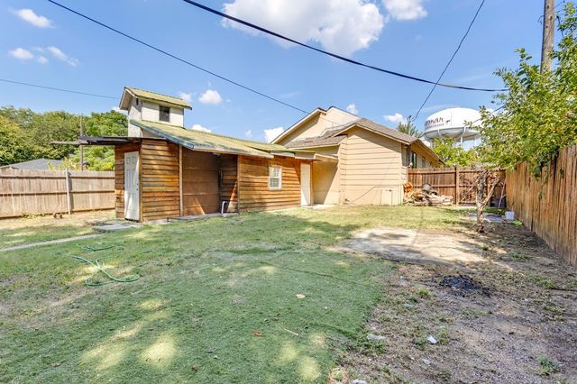 1416 N Cleveland Avenue, Sherman, TX 75090