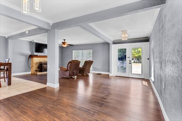 1416 N Cleveland Avenue, Sherman, TX 75090