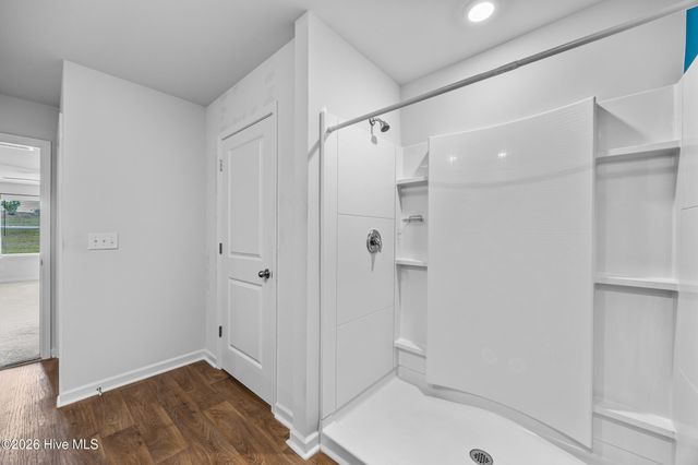 562 Draymore Drive NE, Leland, NC 28451