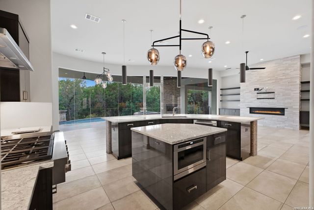 42 Via Aragon, San Antonio, TX 78257