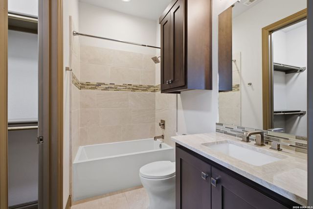 42 Via Aragon, San Antonio, TX 78257