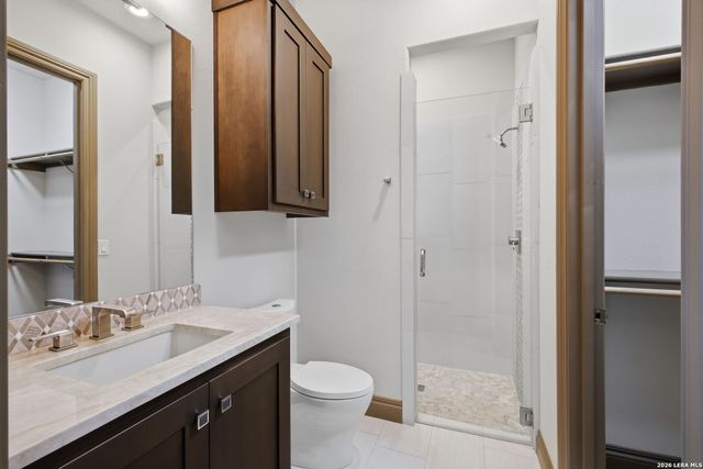 42 Via Aragon, San Antonio, TX 78257