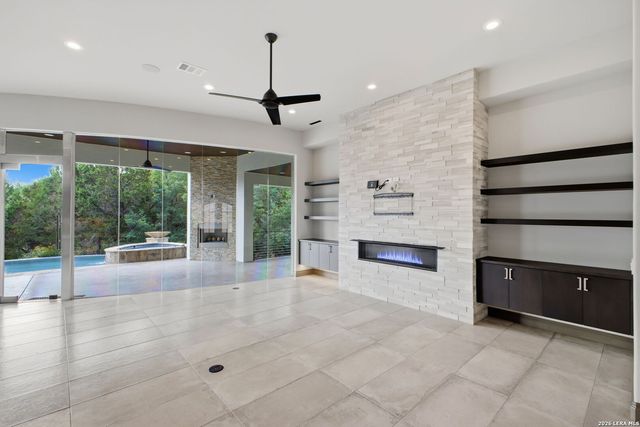42 Via Aragon, San Antonio, TX 78257
