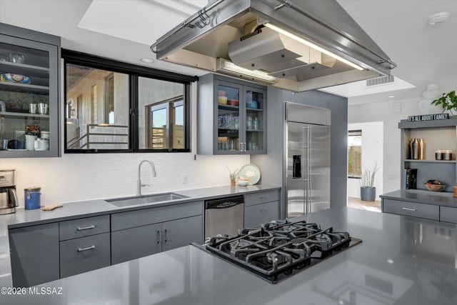 7901 N Sendero De Juana, Tucson, AZ 85718