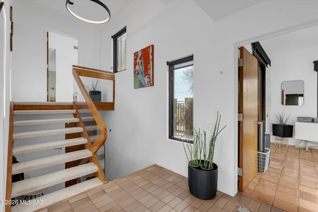 7901 N Sendero De Juana, Tucson, AZ 85718