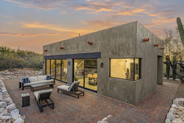 7901 N Sendero De Juana, Tucson, AZ 85718