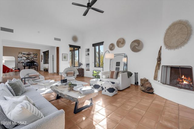 7901 N Sendero De Juana, Tucson, AZ 85718