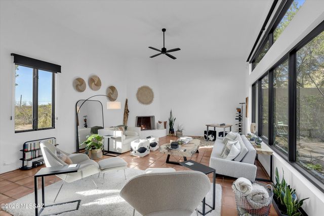 7901 N Sendero De Juana, Tucson, AZ 85718