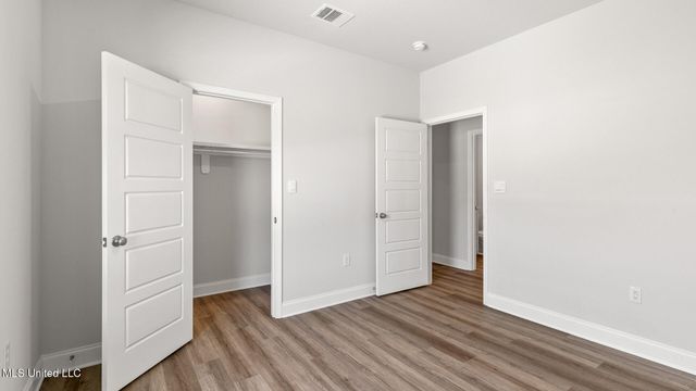 6625 Palm Pointe Drive, Ocean Springs, MS 39564