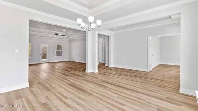 6625 Palm Pointe Drive, Ocean Springs, MS 39564