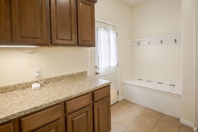 4212 W LAKE BRIDGE DR, South Jordan, UT 84095