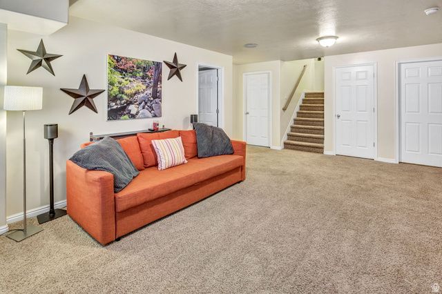 4212 W LAKE BRIDGE DR, South Jordan, UT 84095