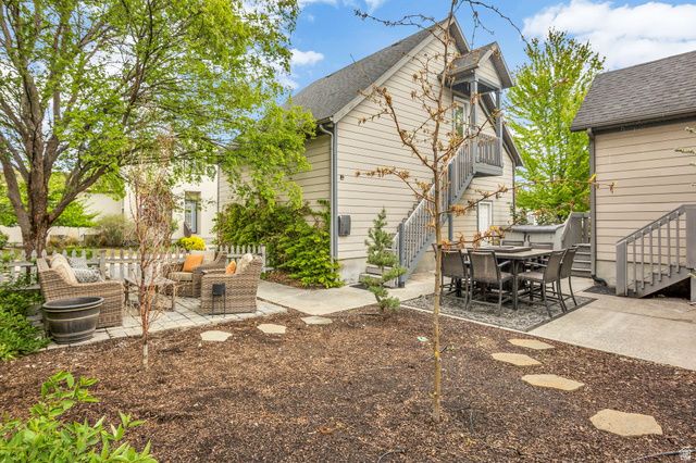 4212 W LAKE BRIDGE DR, South Jordan, UT 84095