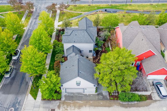 4212 W LAKE BRIDGE DR, South Jordan, UT 84095