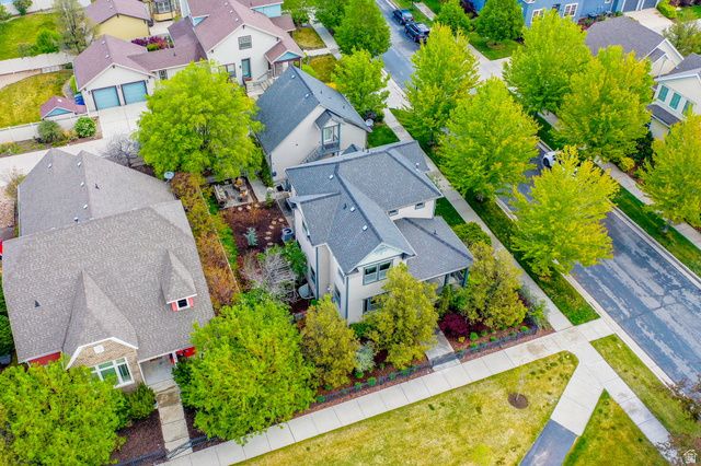 4212 W LAKE BRIDGE DR, South Jordan, UT 84095