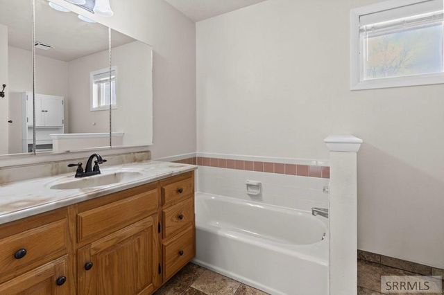 2401 Hoopes Ave, Idaho Falls, ID 83404