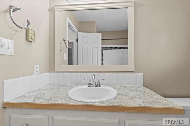 2401 Hoopes Ave, Idaho Falls, ID 83404