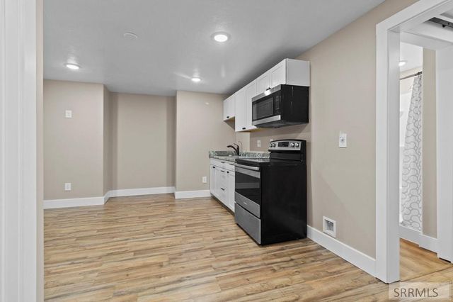 2401 Hoopes Ave, Idaho Falls, ID 83404