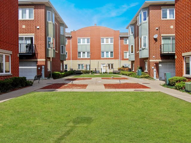 2409 W 32nd Place, Chicago, IL 60608