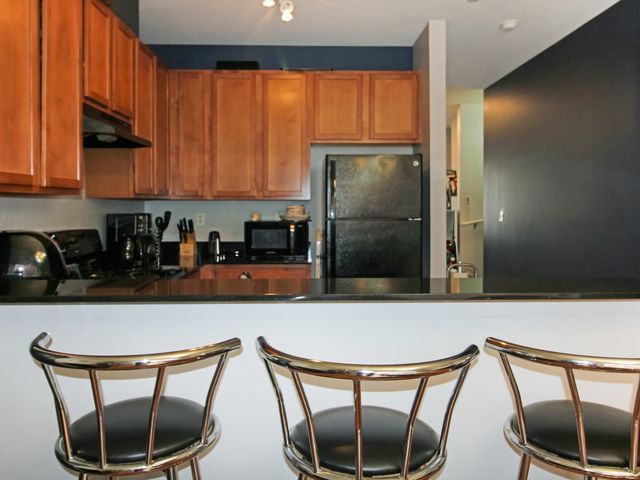 2409 W 32nd Place, Chicago, IL 60608