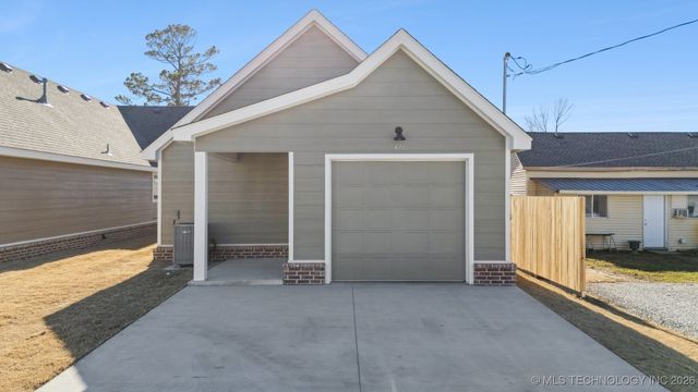 426 E Will Rogers Boulevard, Claremore, OK 74017